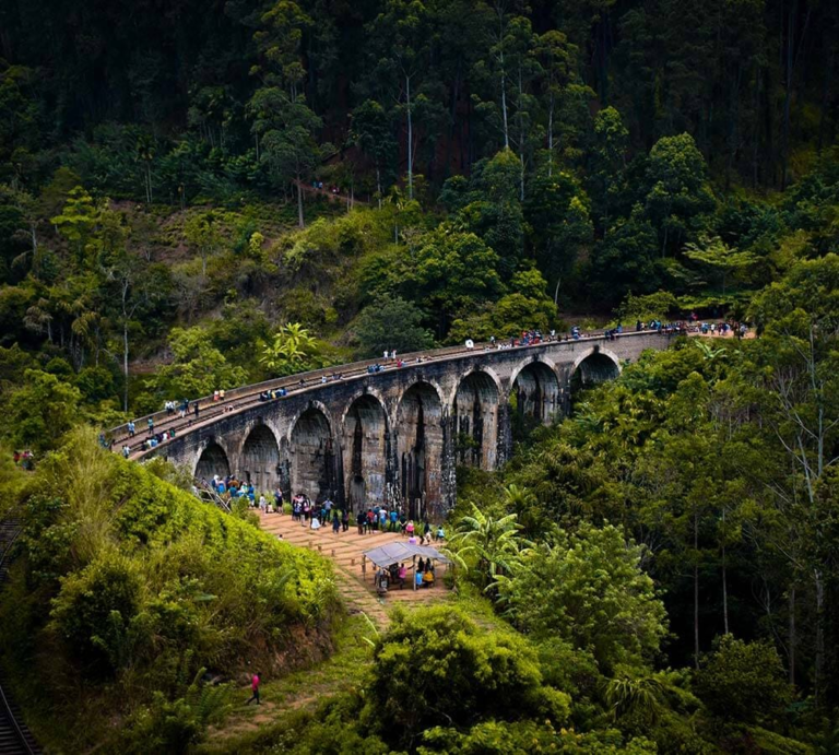ආරුක්කු නවයේ පාලම අවධානමකද?